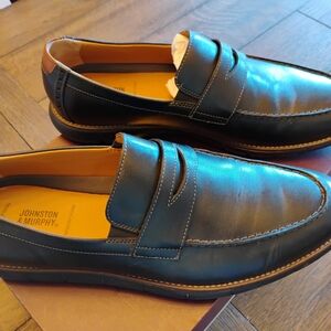 Johnston & Murphy Men's Black Leather Slip-Ons